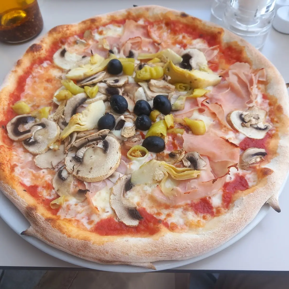 Pizza Capricciosa
