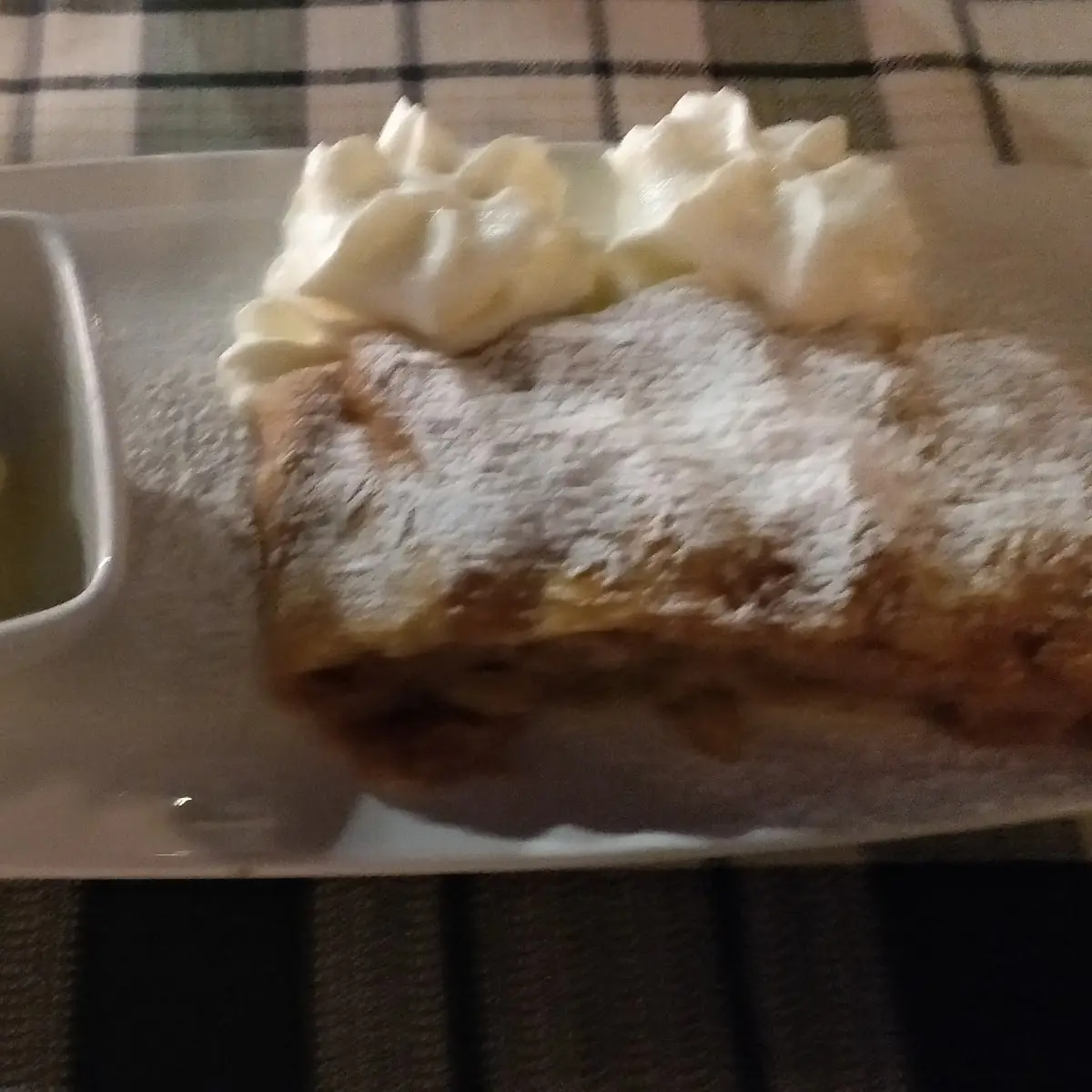 Weintraubenstrudel Mit Eis