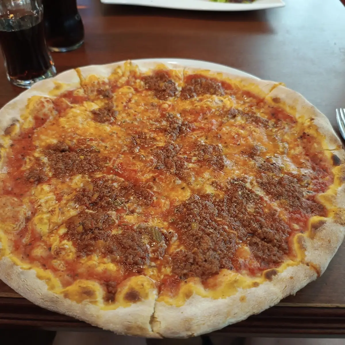 Pizza Bolognese