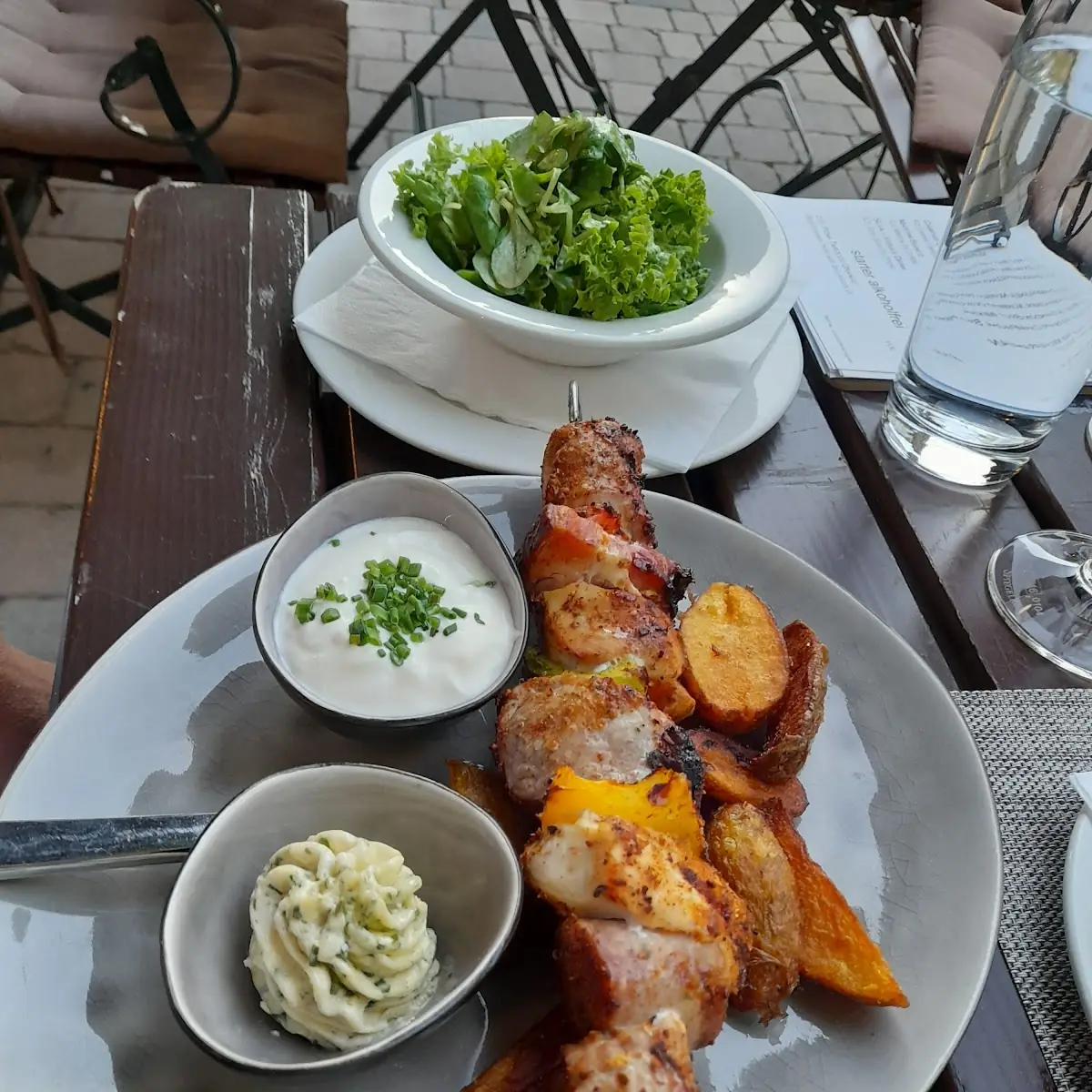 Hausspieß Mit Dreierlei Fleischarten
