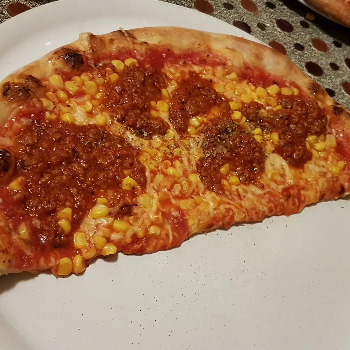 Pizza Mit Fleisch Soße Und Mais