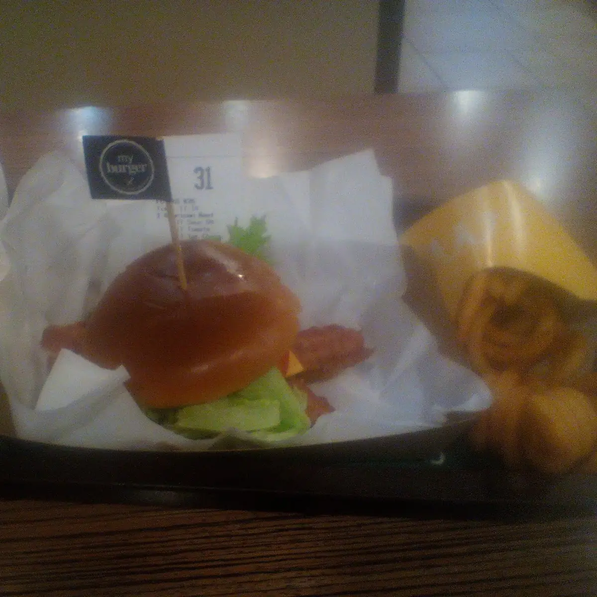 Selbst Gebauter Burger Mit Curly Fries