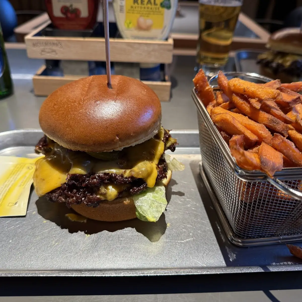 Double Cheeseburger