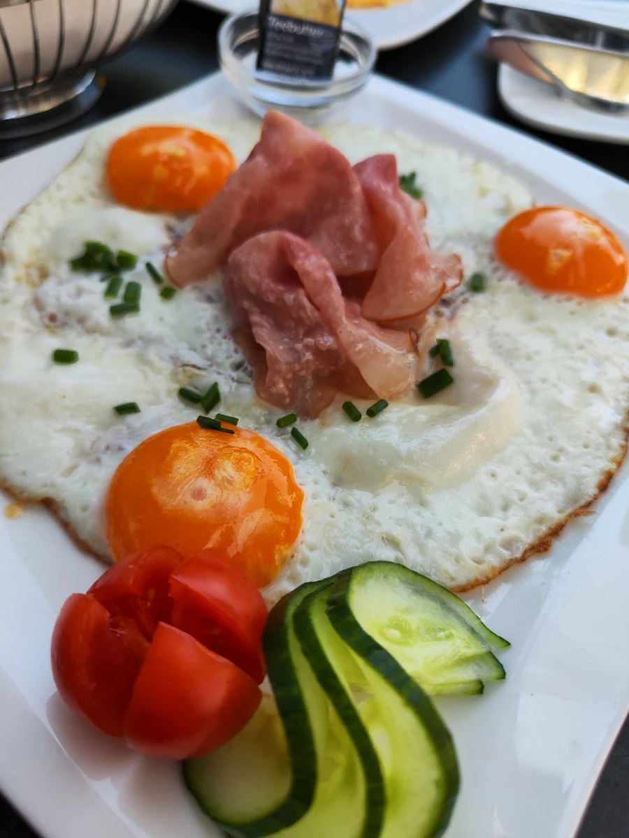 Ham and Eggs