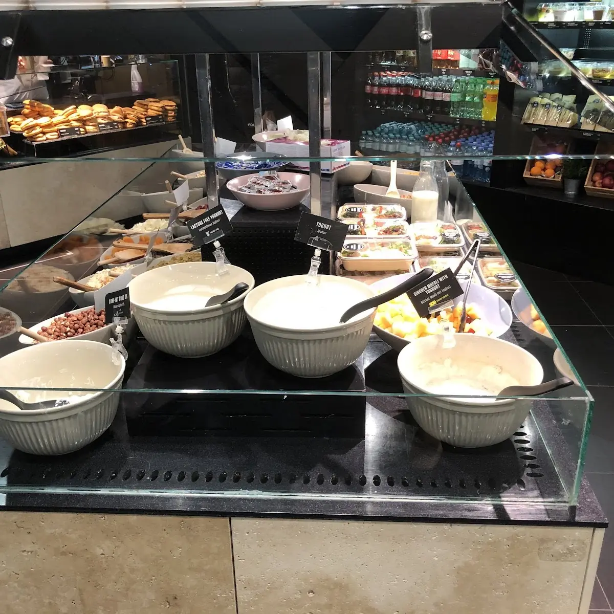 Yogurt Fruits