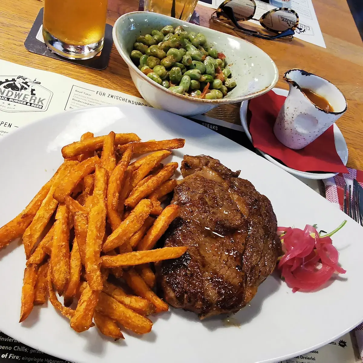 RIB Eye Steak Mit Sweet Potato Fries