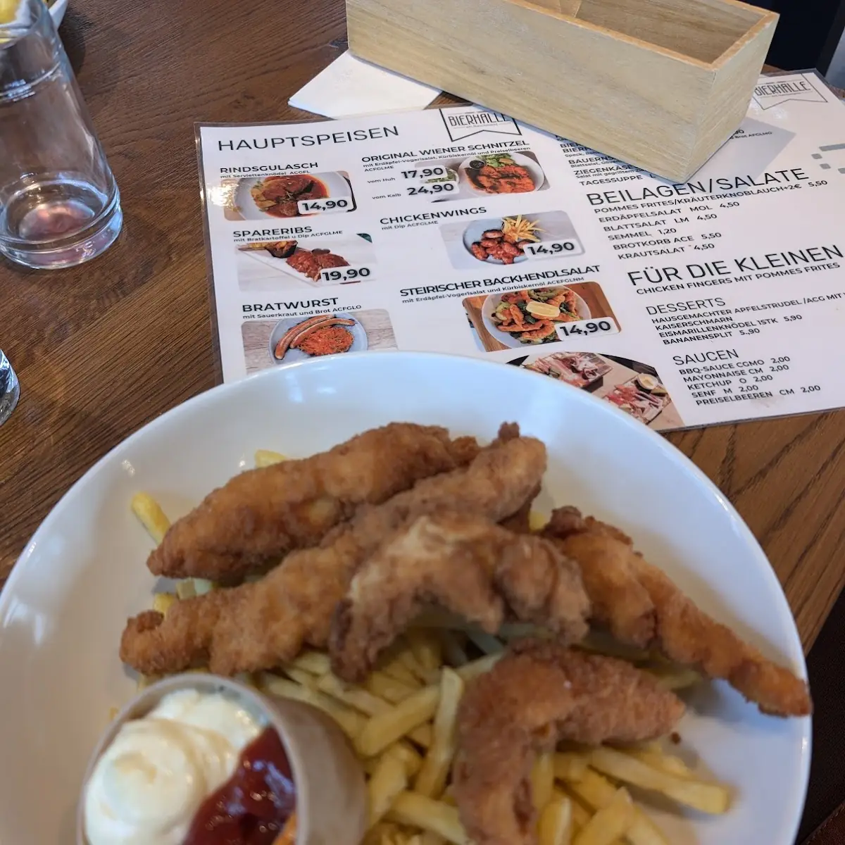Chicken Fingers Mit Pommes Frites