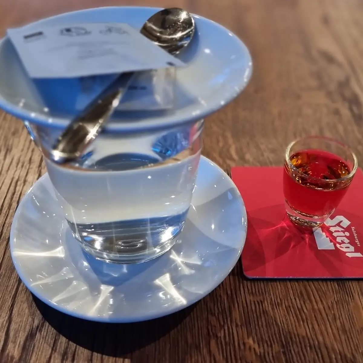 Schwarzer Tee Mit Rum