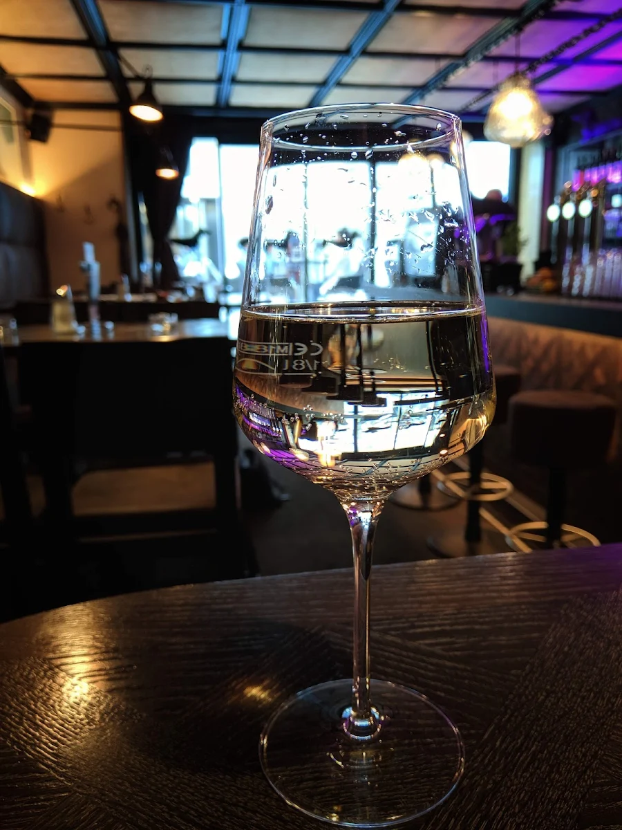 Highlights, Zum schwarzen Dackel