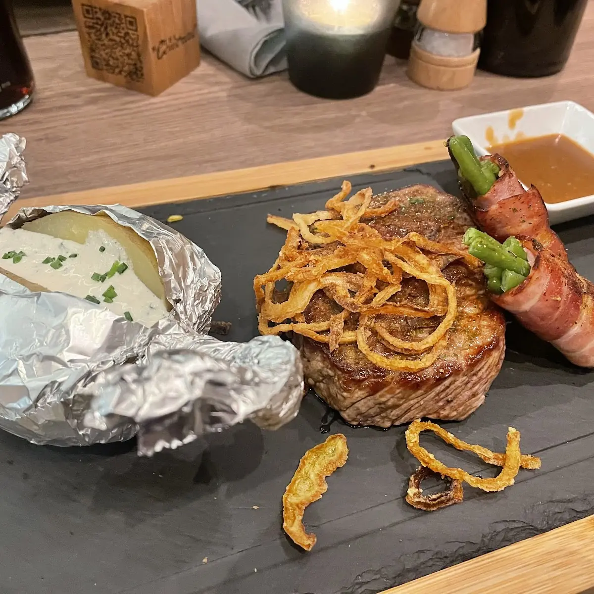 Highlights, Restaurant Central