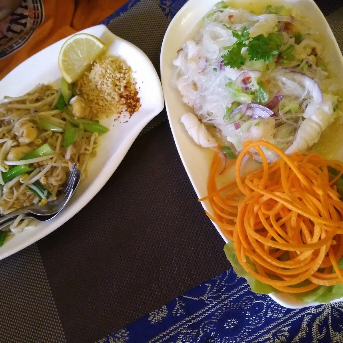 Fried Noodles with Chicken Original Thal Style