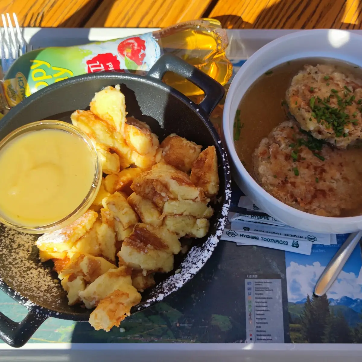Kaiserschmarrn Und Kaspressknödelsuppe