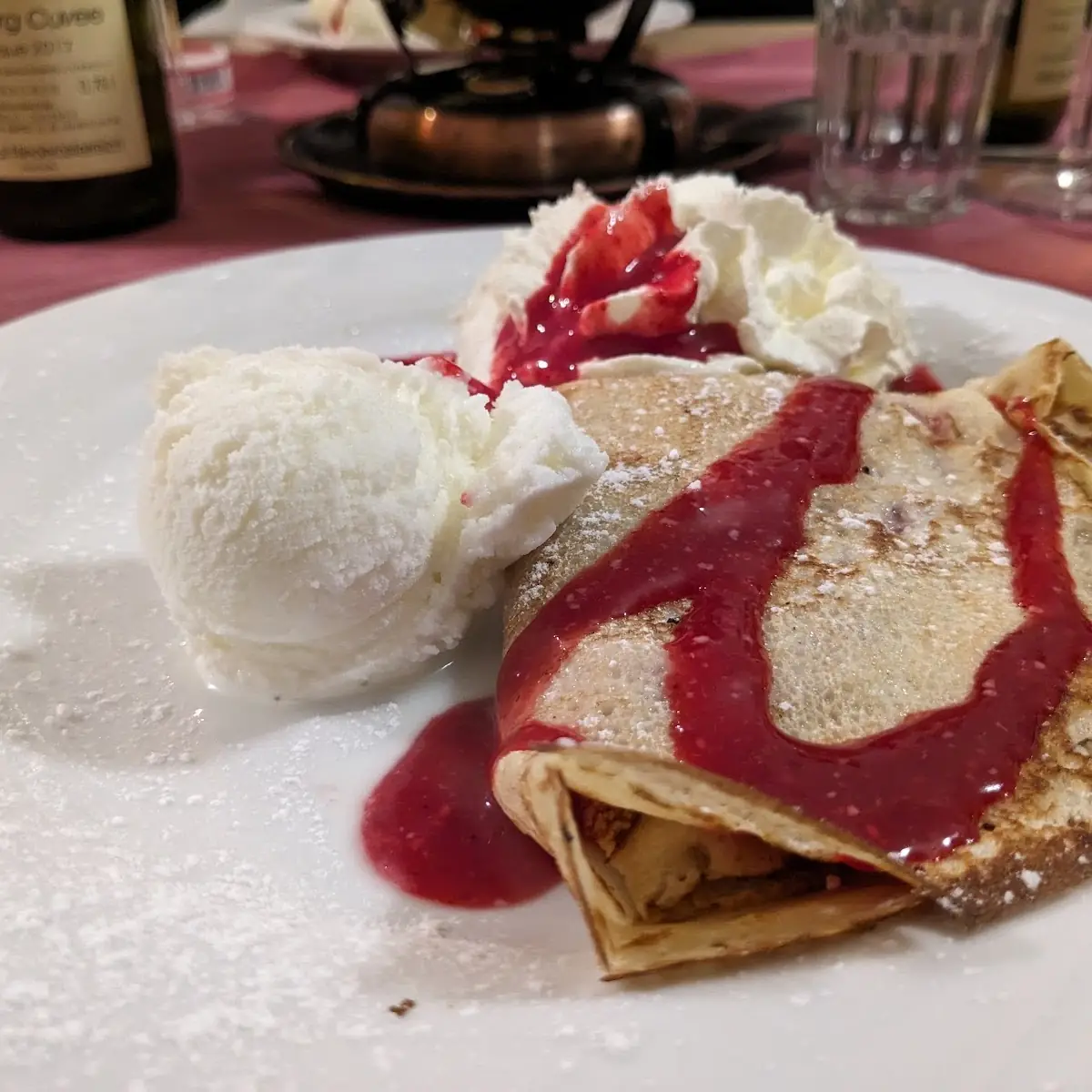 Palatschinken Mit Himbeersauce