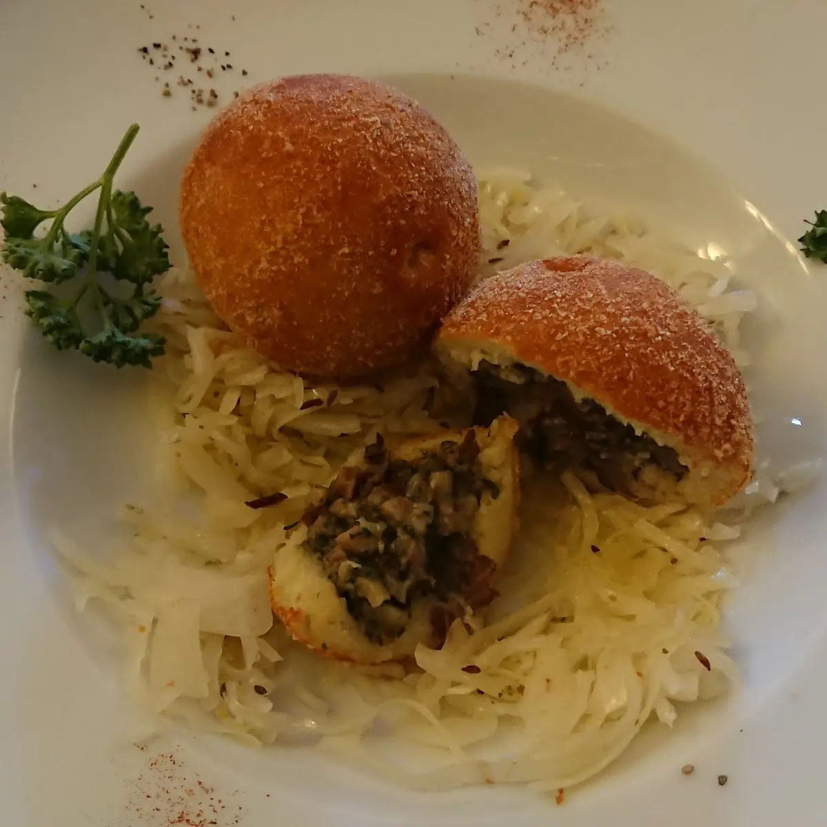 Käferbohnen Speck Knödel