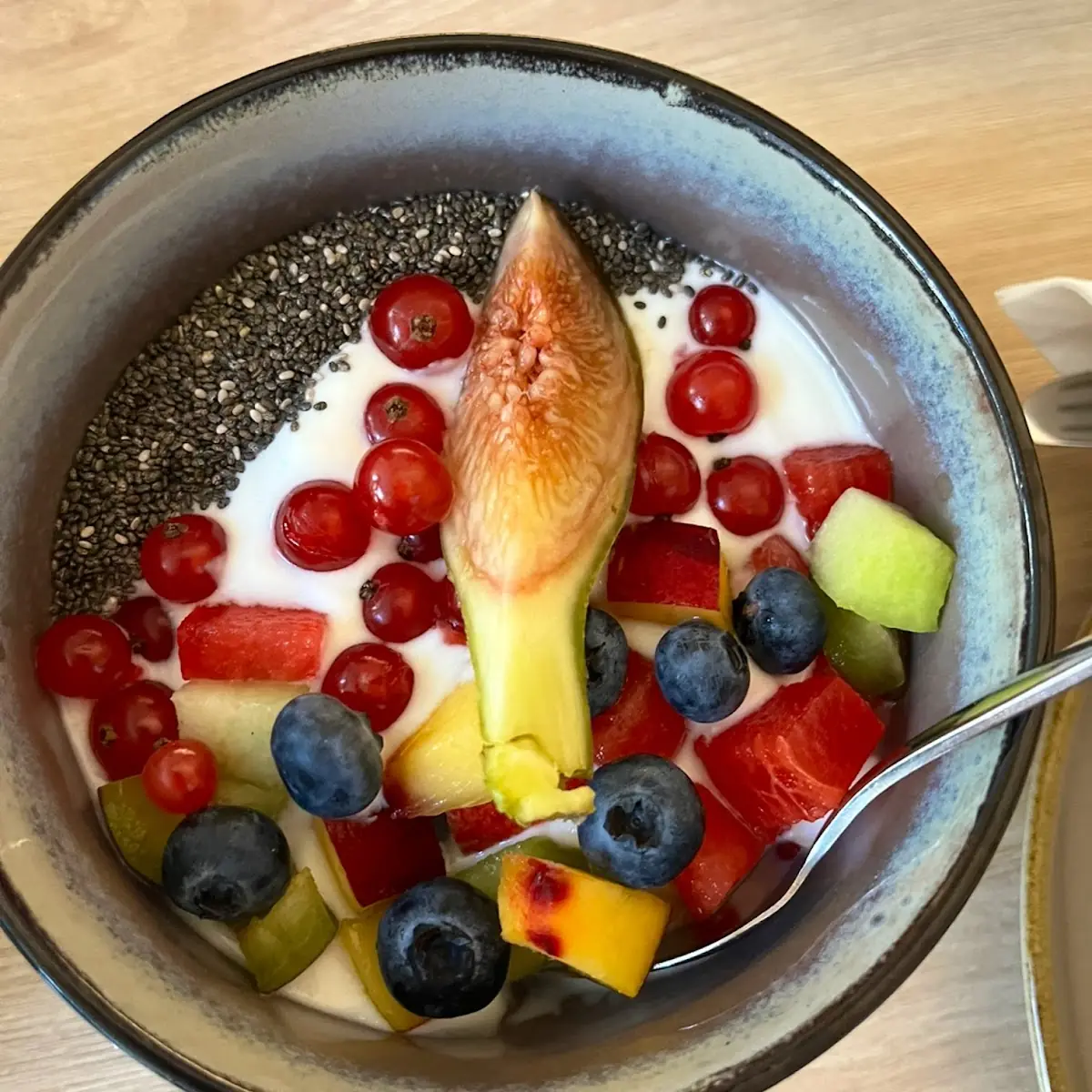 Yogurt Mixed Fruit