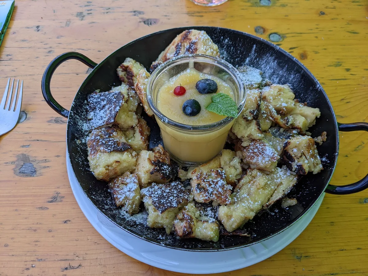 Karamelisierter Kaiserschmarrn Mit Apfelmus