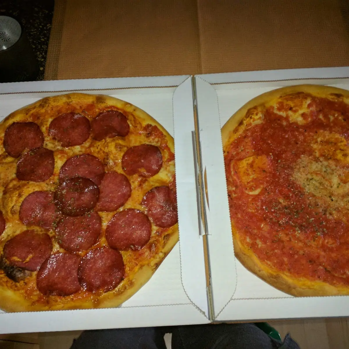 Salami Pizza Pizza Marinara
