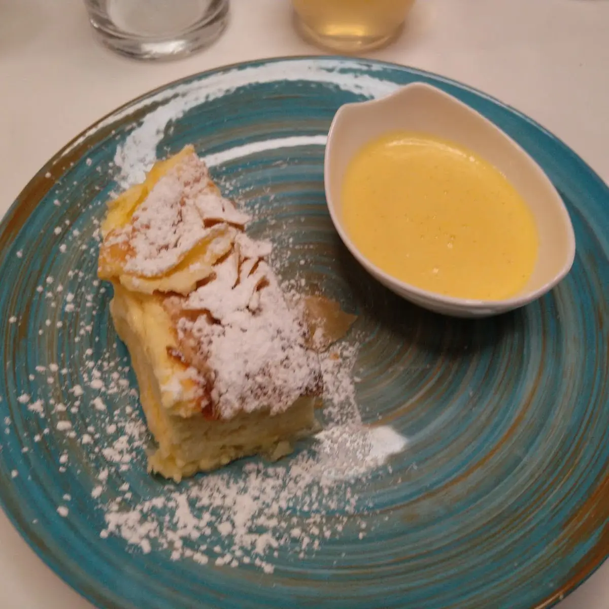 Topfenstrudel Mit Vanillesauce