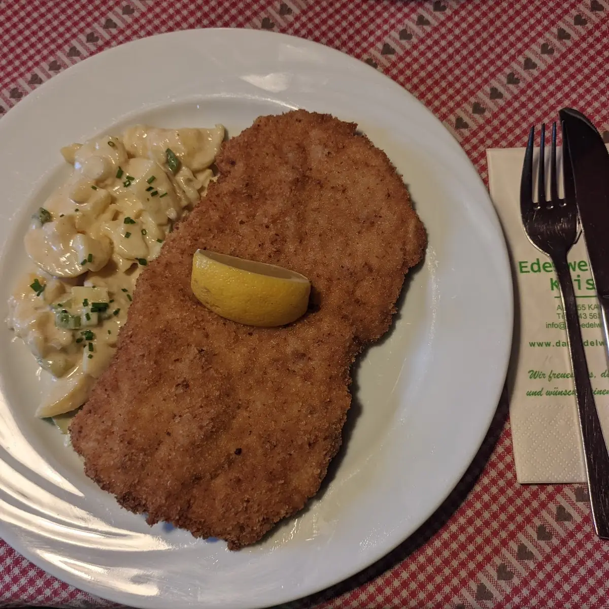 Wienerschnitzel Vom Schwein Mit Hausgemachtem Kartoffelsalat