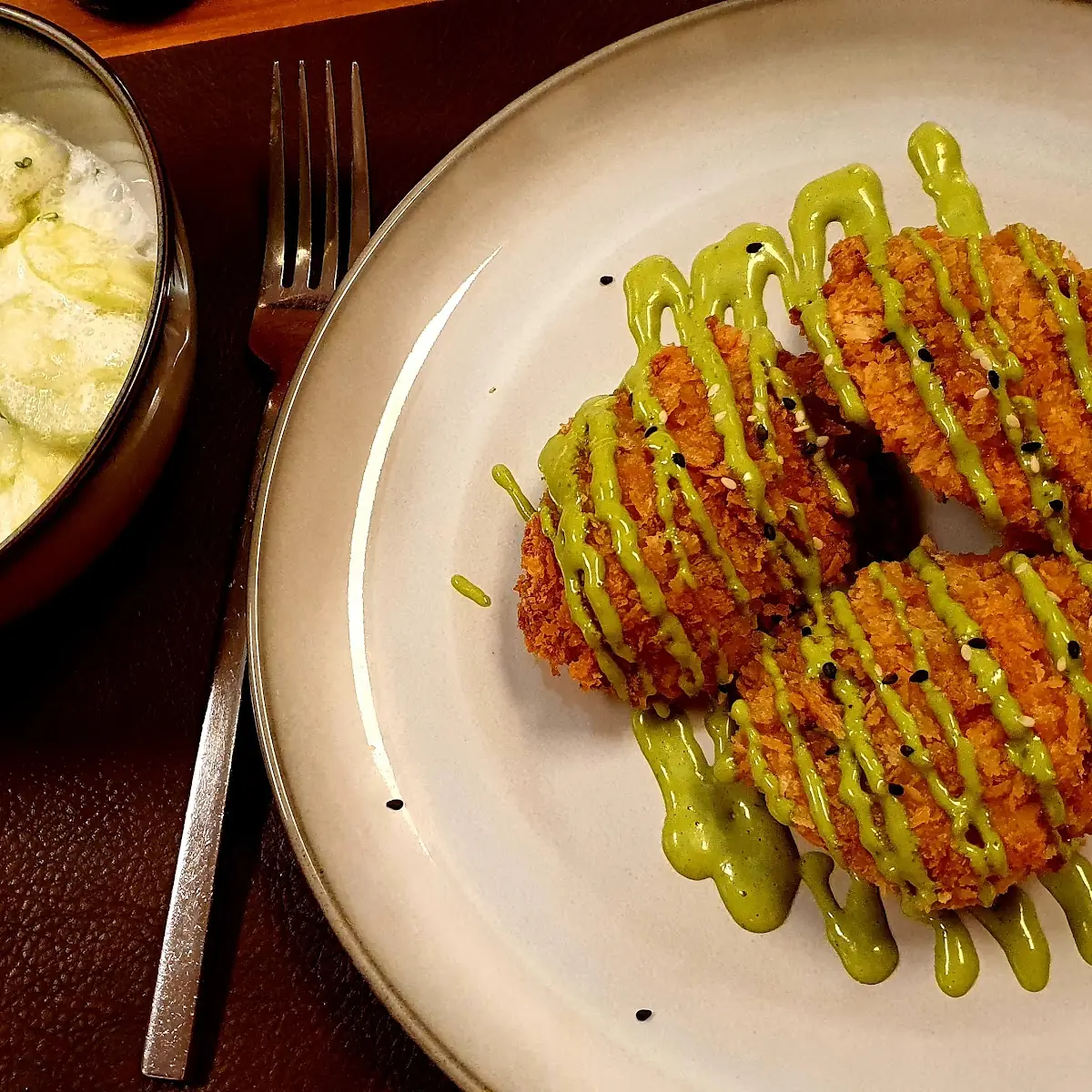 Hühnchen Mit Gurkensalat