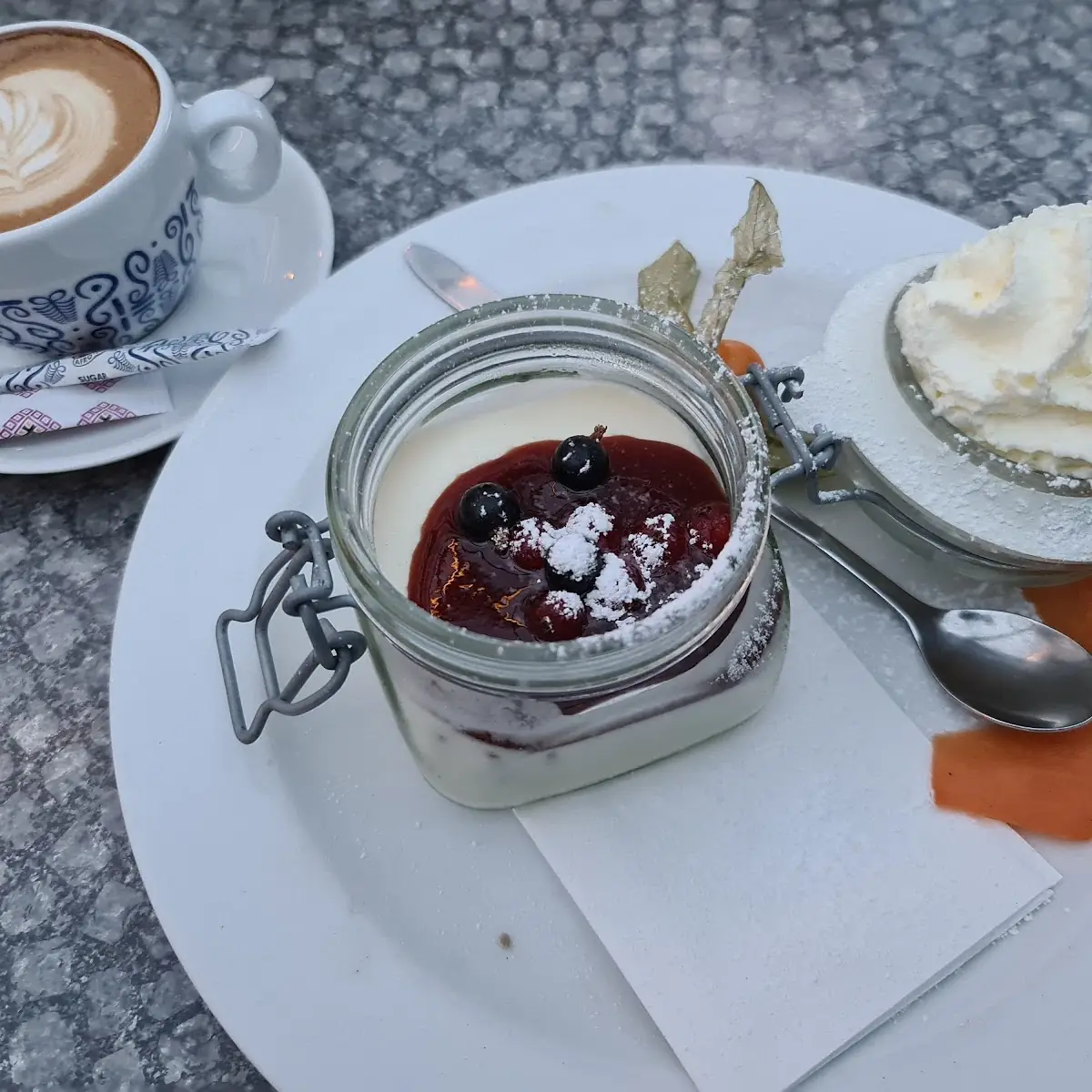 Panna Cotta Alla Straciatella