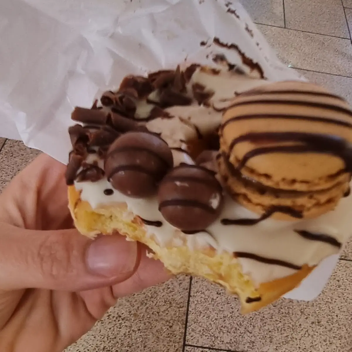 Donut Iced Cappuccino Latte Macchiato