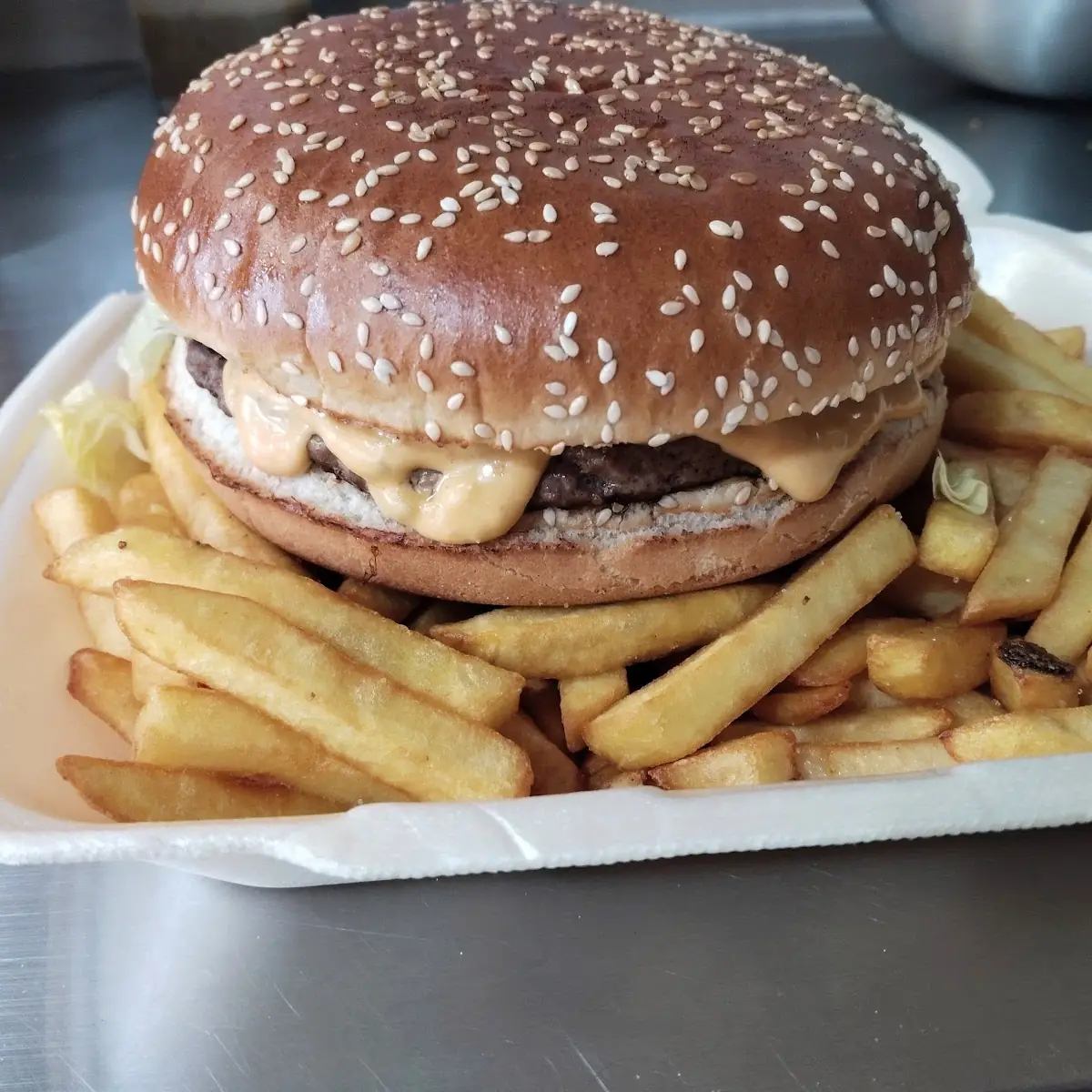 The Big Burger Pommes