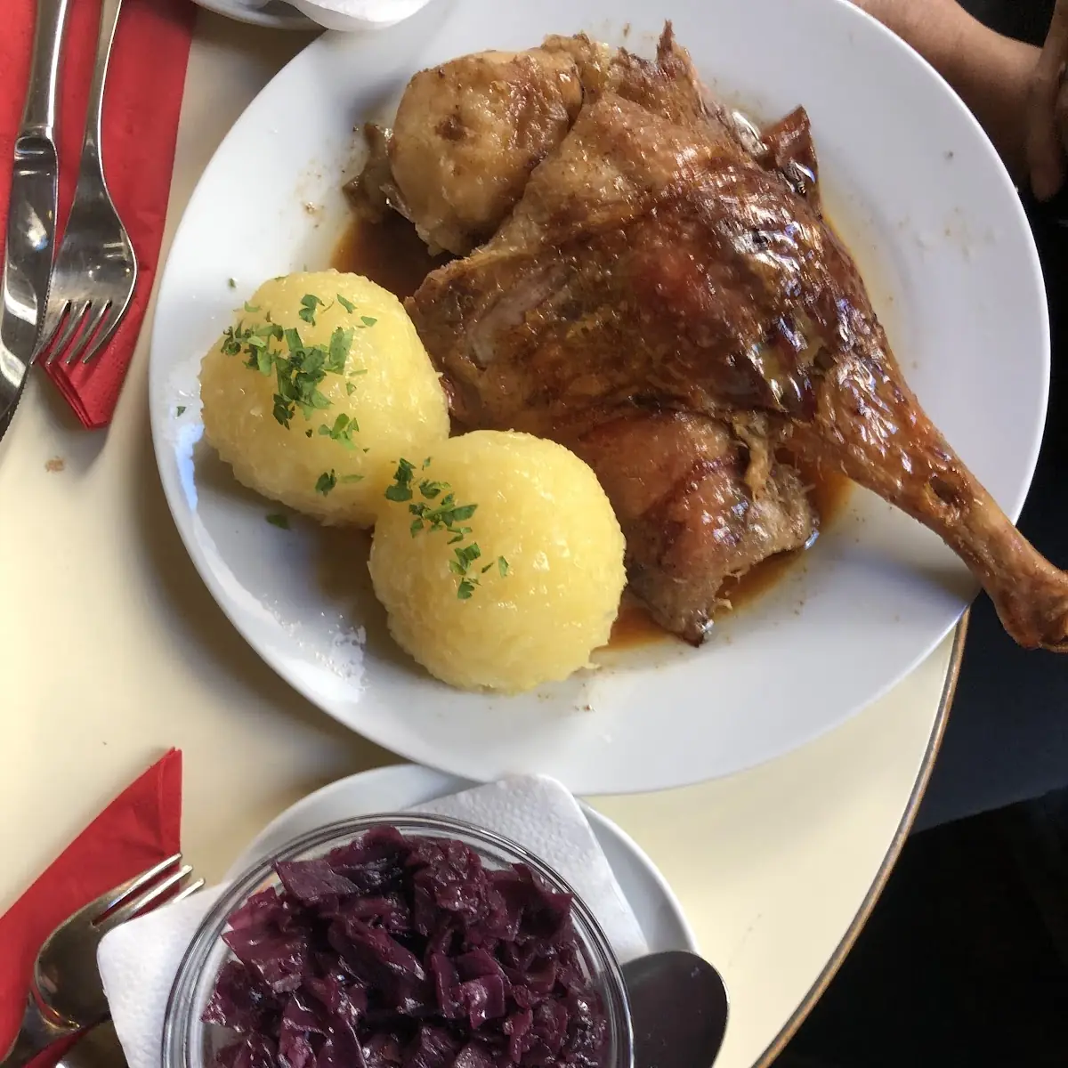 Viertel Ofenfrisches Gansl