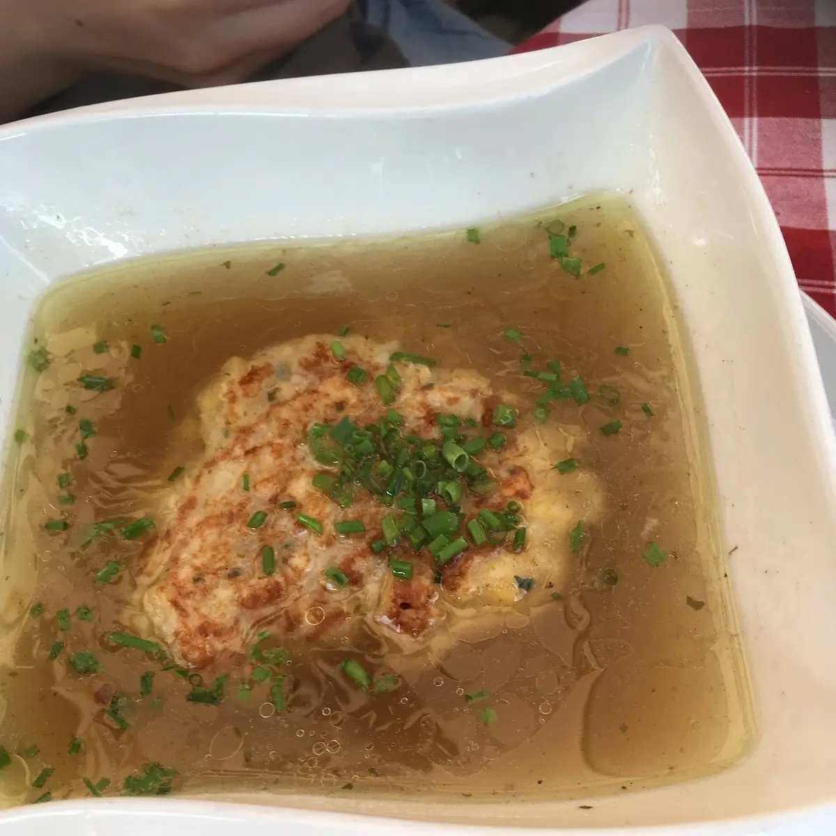 Kadpressknödel Suppe