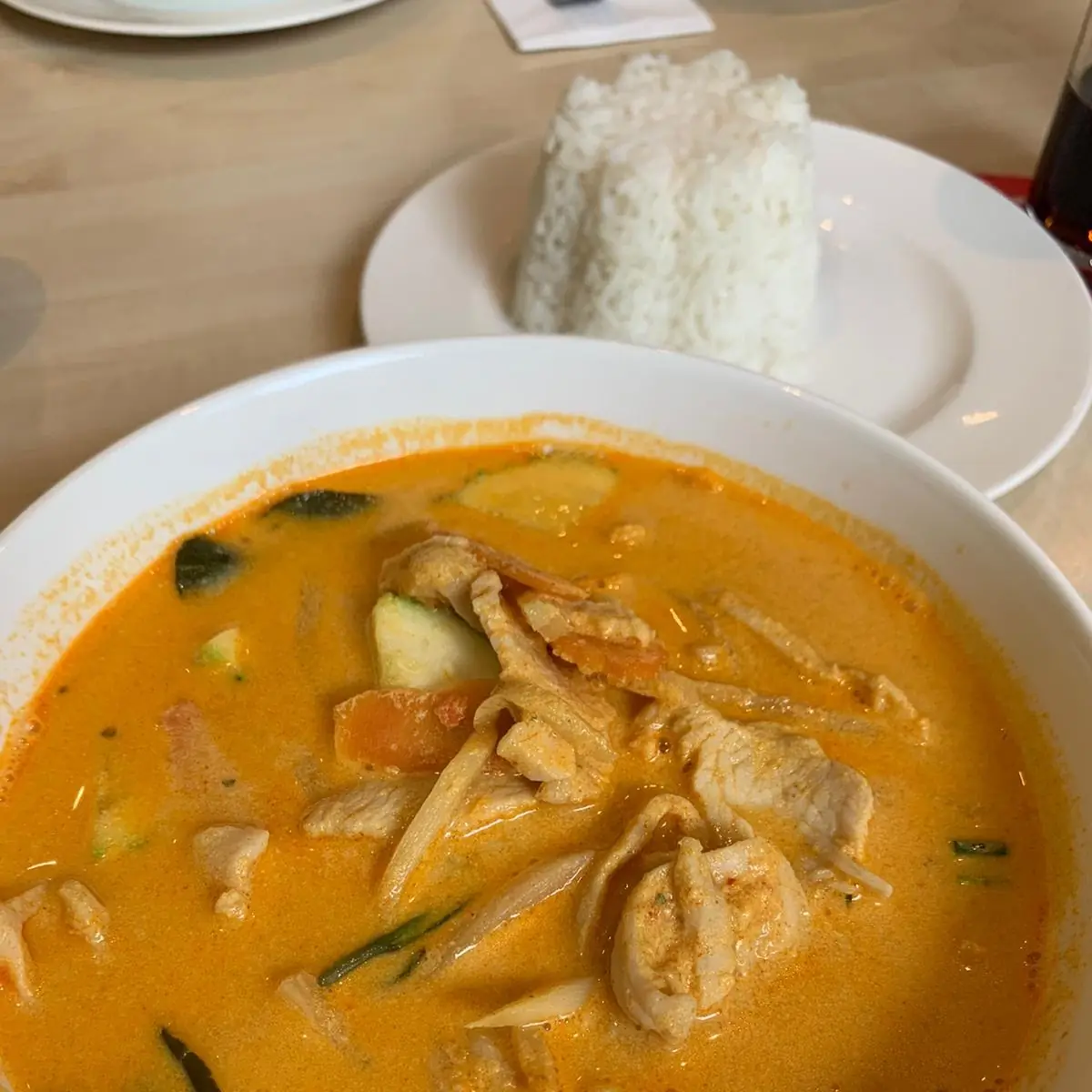 Rotes Thaicurry Mit Huhn