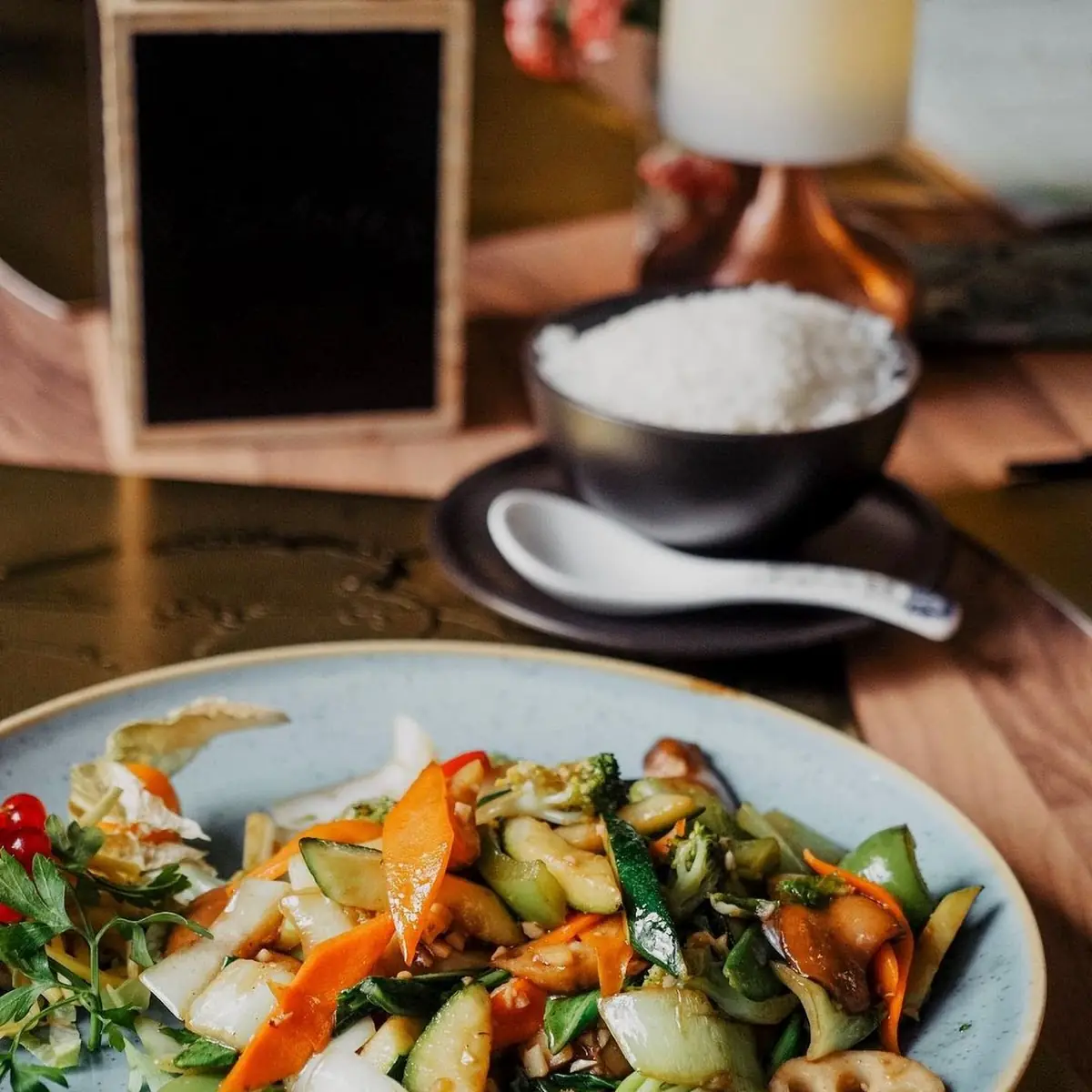 Kürbisnudeln Mit Wokgemüse Vegan