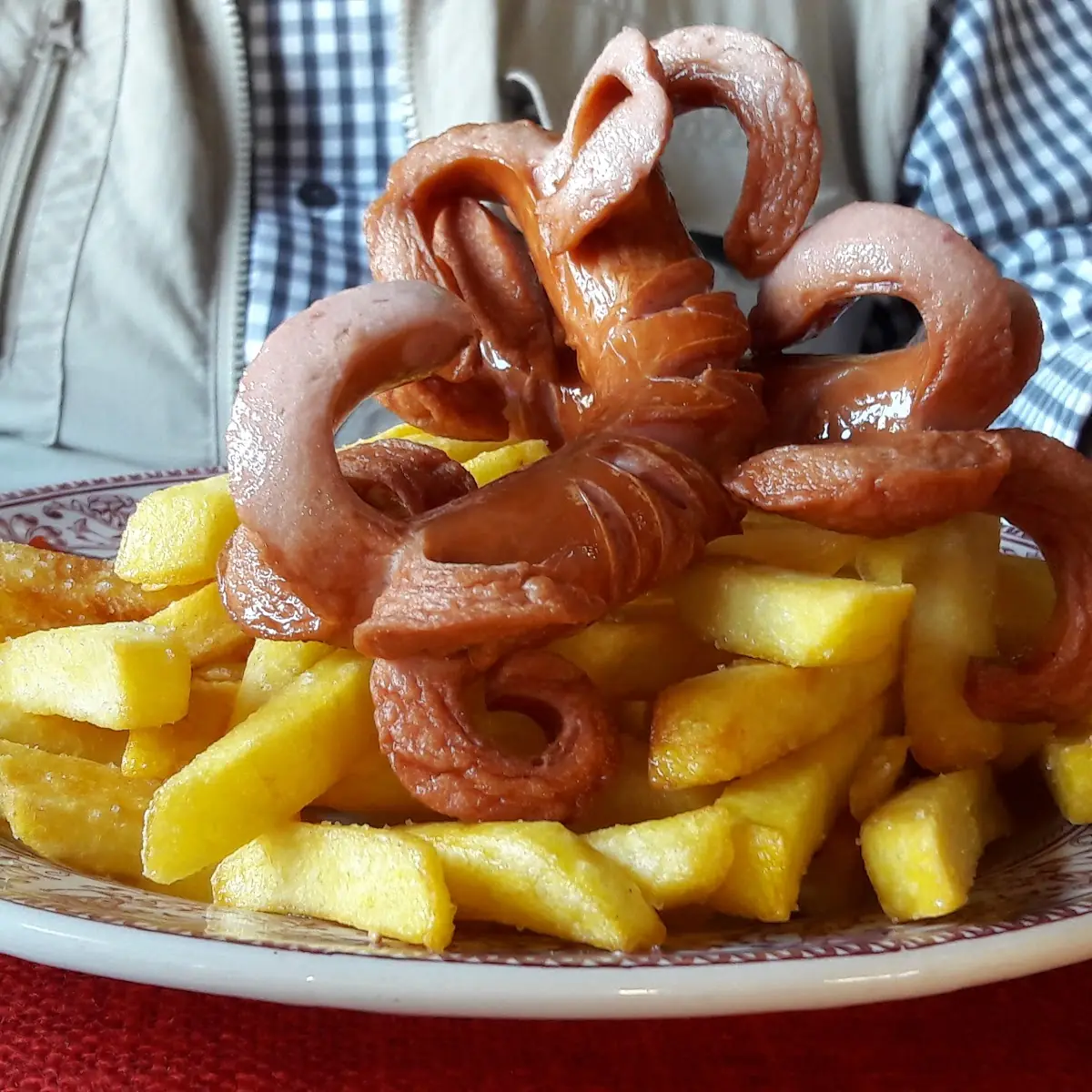 Frankfurter Wiener Mit Pommes Frites