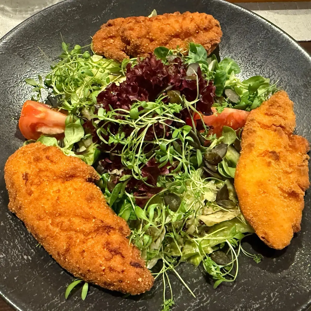 Backhendl Salat