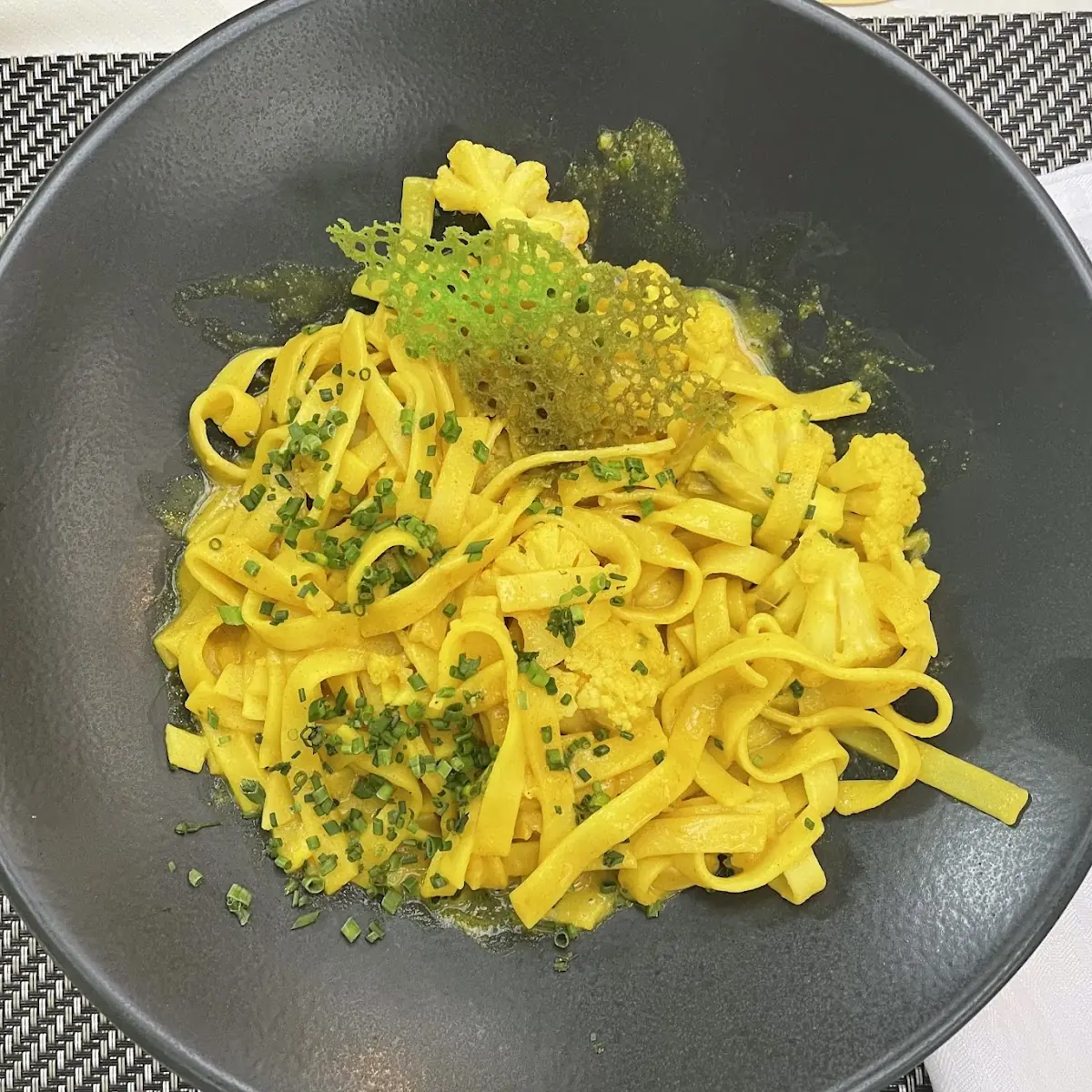 Vegane Tagliatelle Blumenkohl-curry