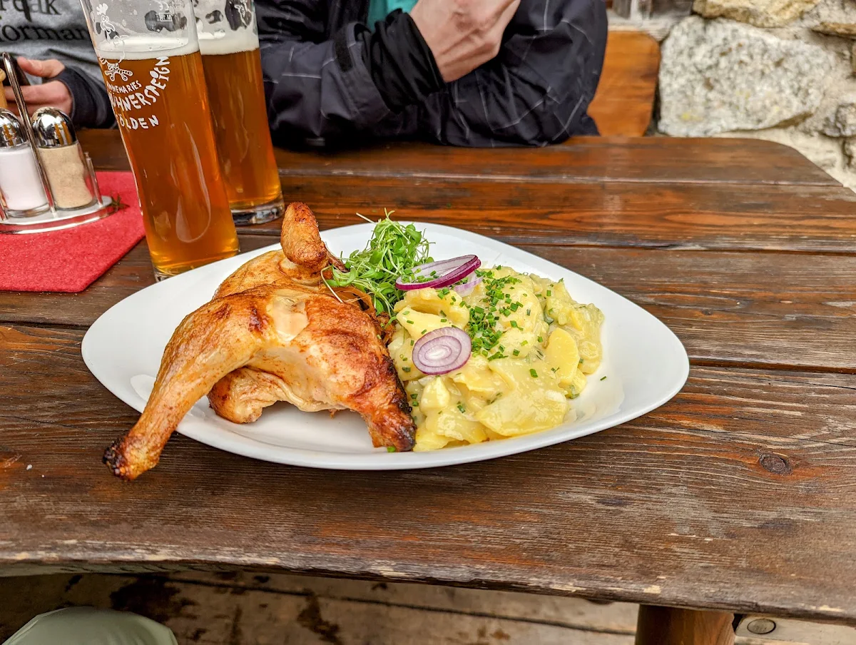Hendl Mit Kartoffelsalat