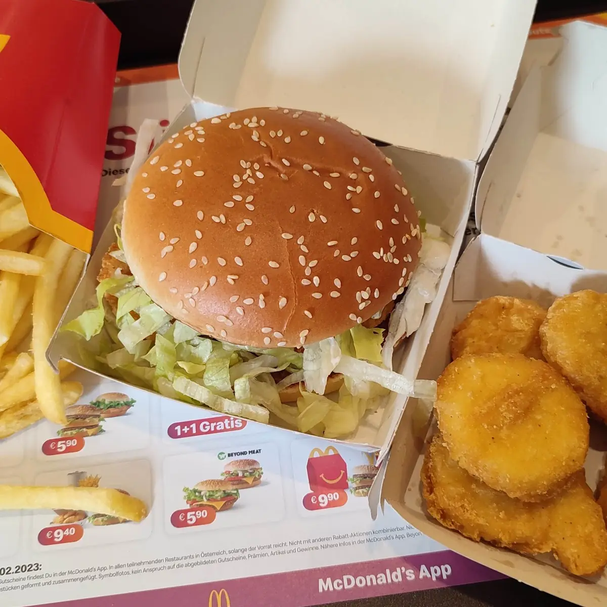 Mc Chicken Pommes Groß 6er Nuggets