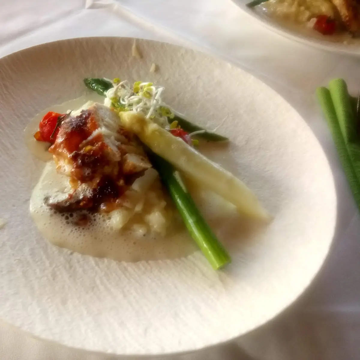 Gefülltes Hühnerfilet Auf Spargelrisotto