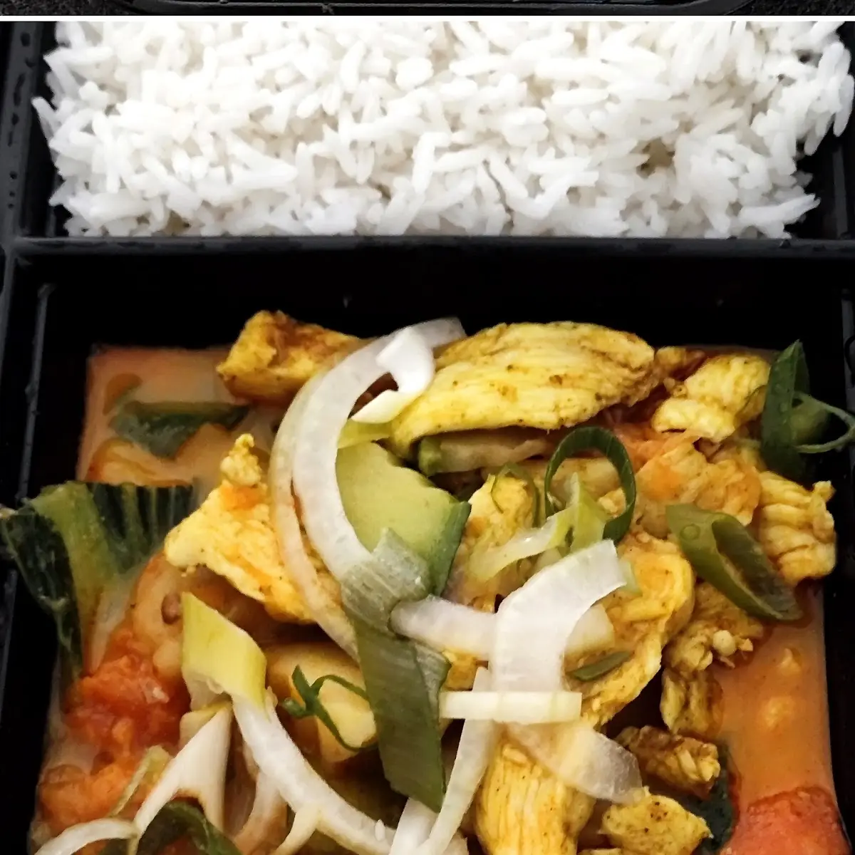 Mittagsmenü Curry Mit Hühnerfleisch