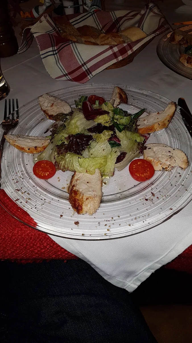 Hähnchenbrustfilet Mit Salat