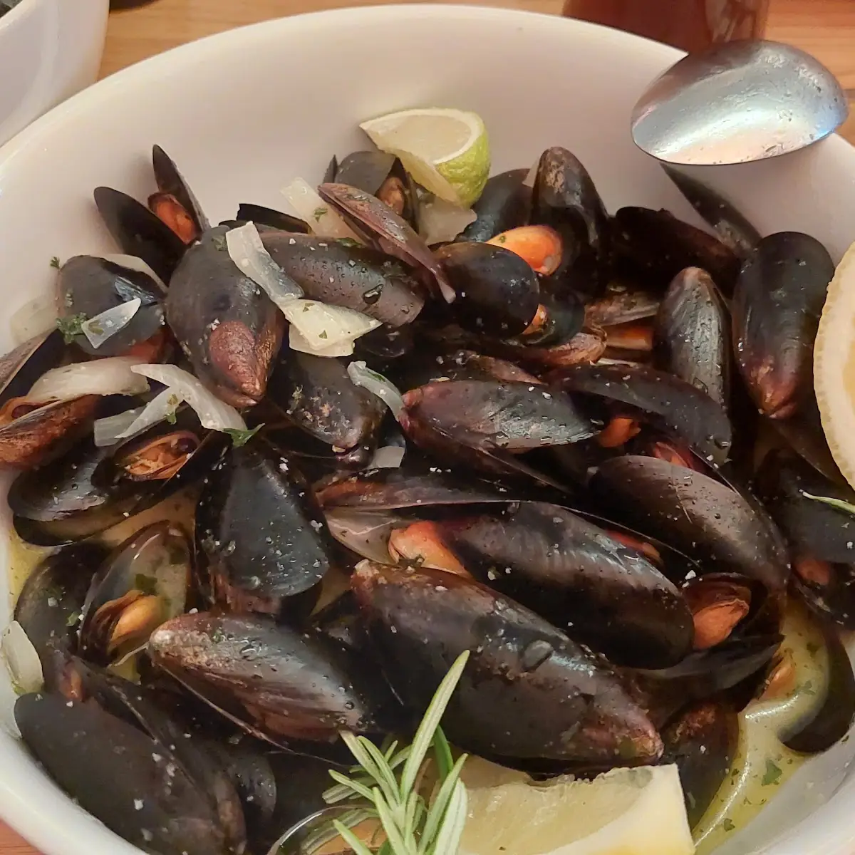Muscheln In Weißwein Sud