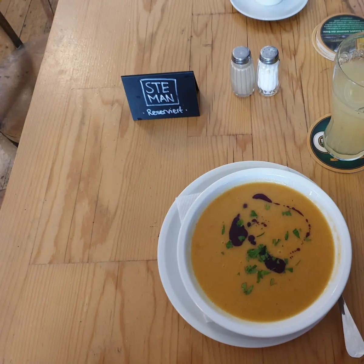 Kürbiscremesuppe Mit Kürbiskernöl