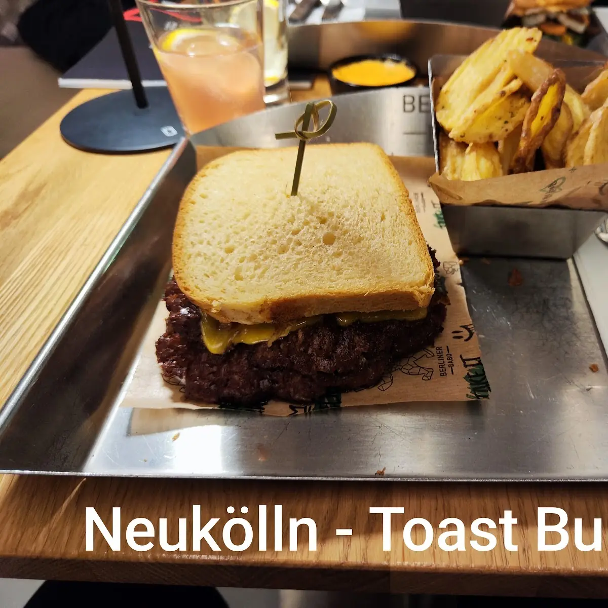 Neukölln Toast Burger