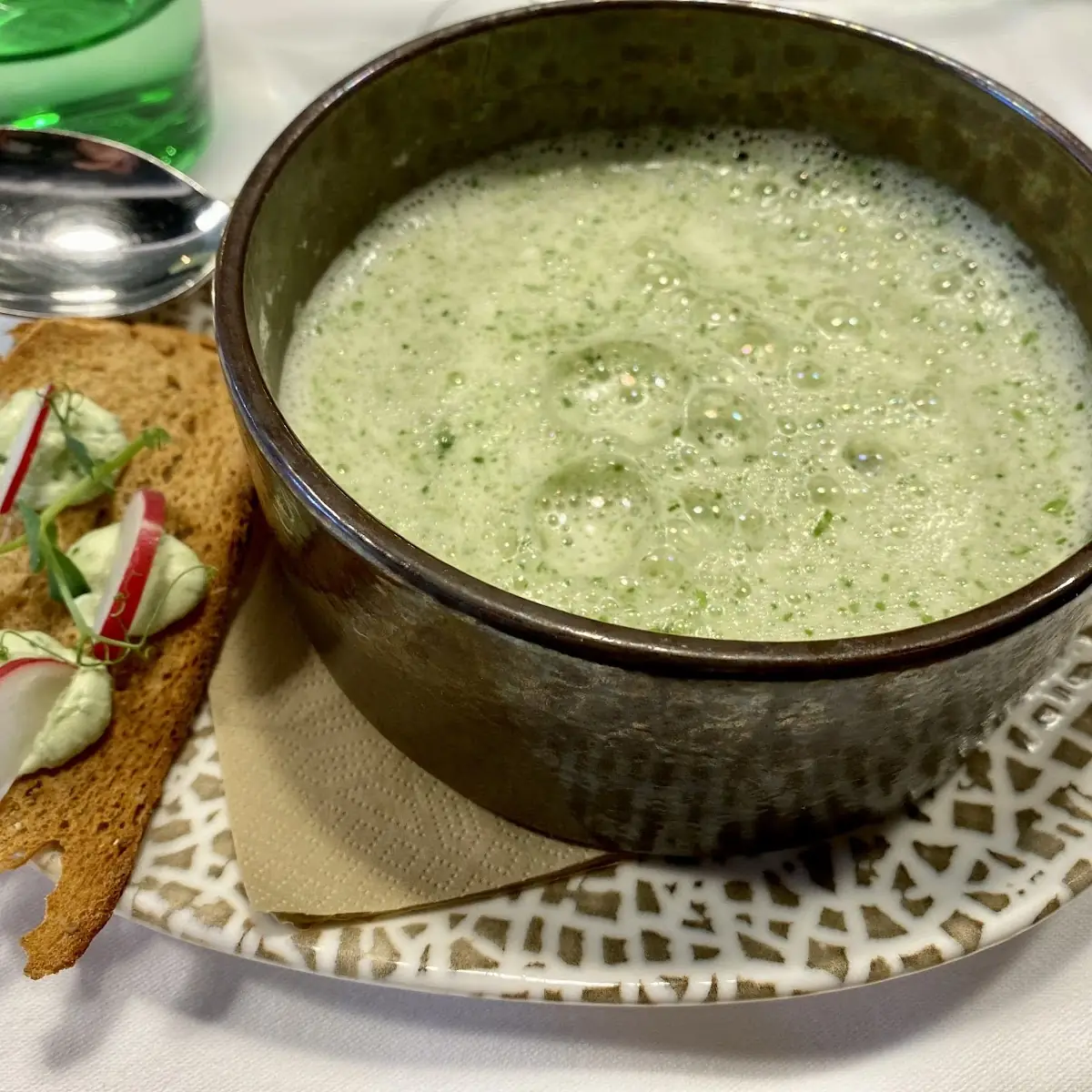 Bärlauchschaumsuppe