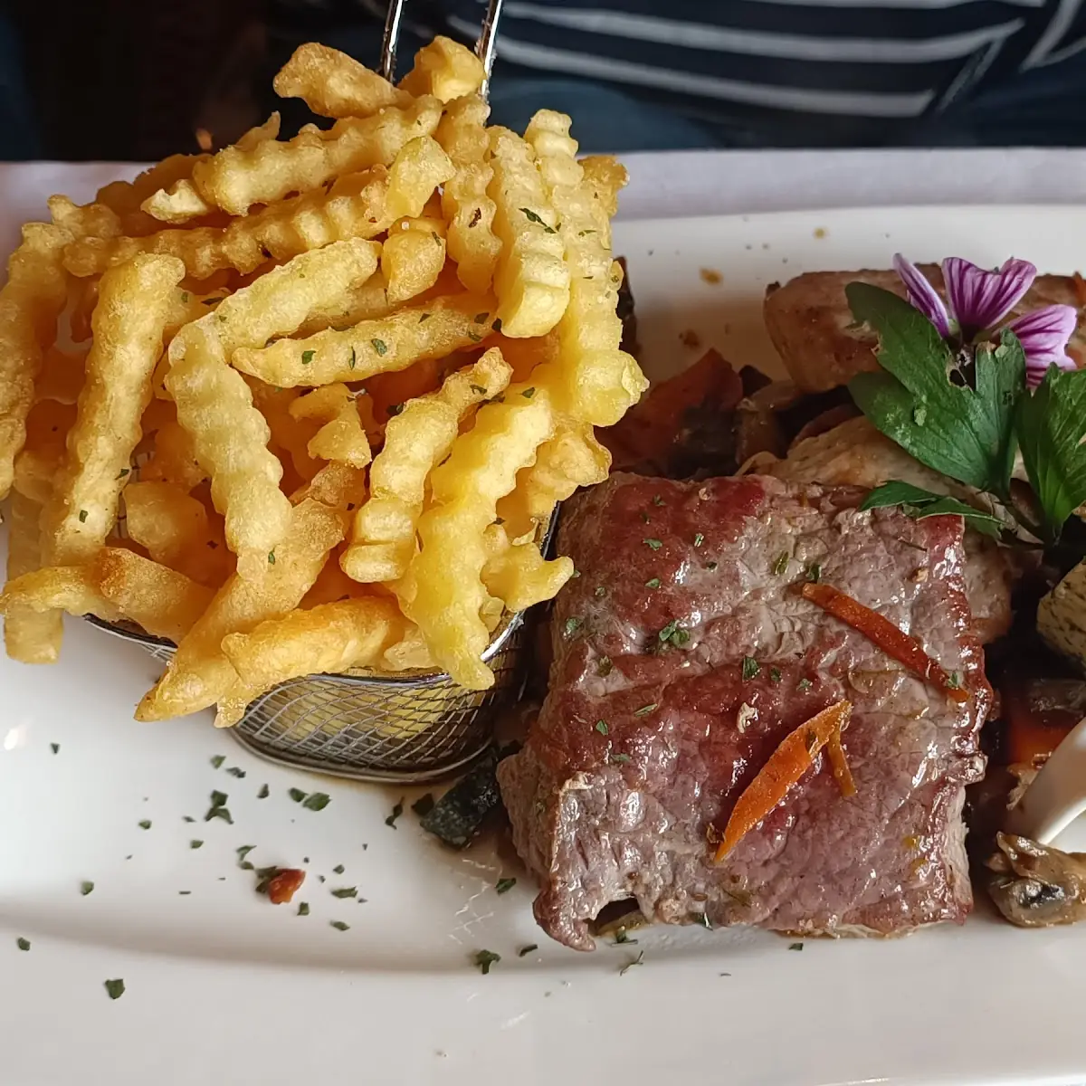 Grillteller, Café Restaurant SAN MARINO