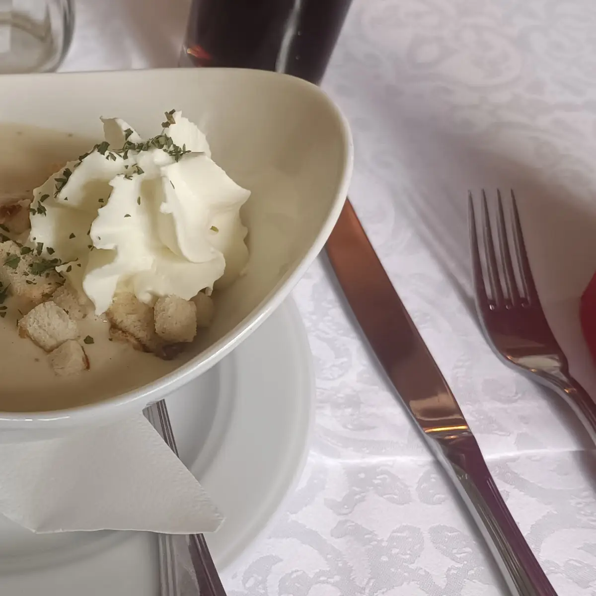Knoblauchcremesuppe, Café Restaurant SAN MARINO