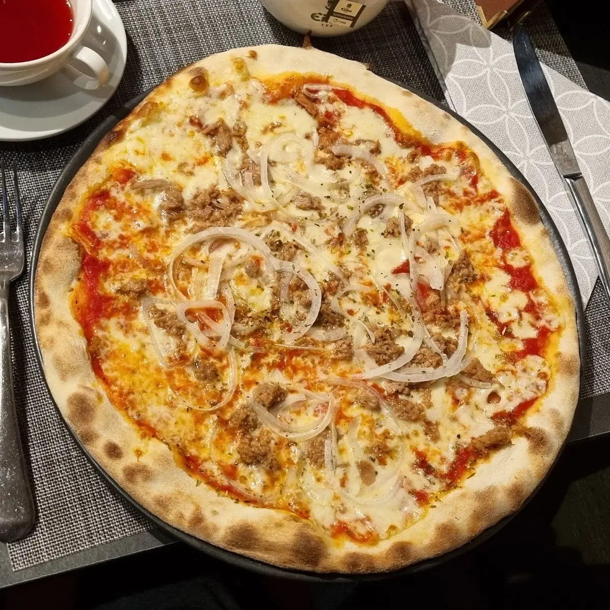 Pizza Tonno