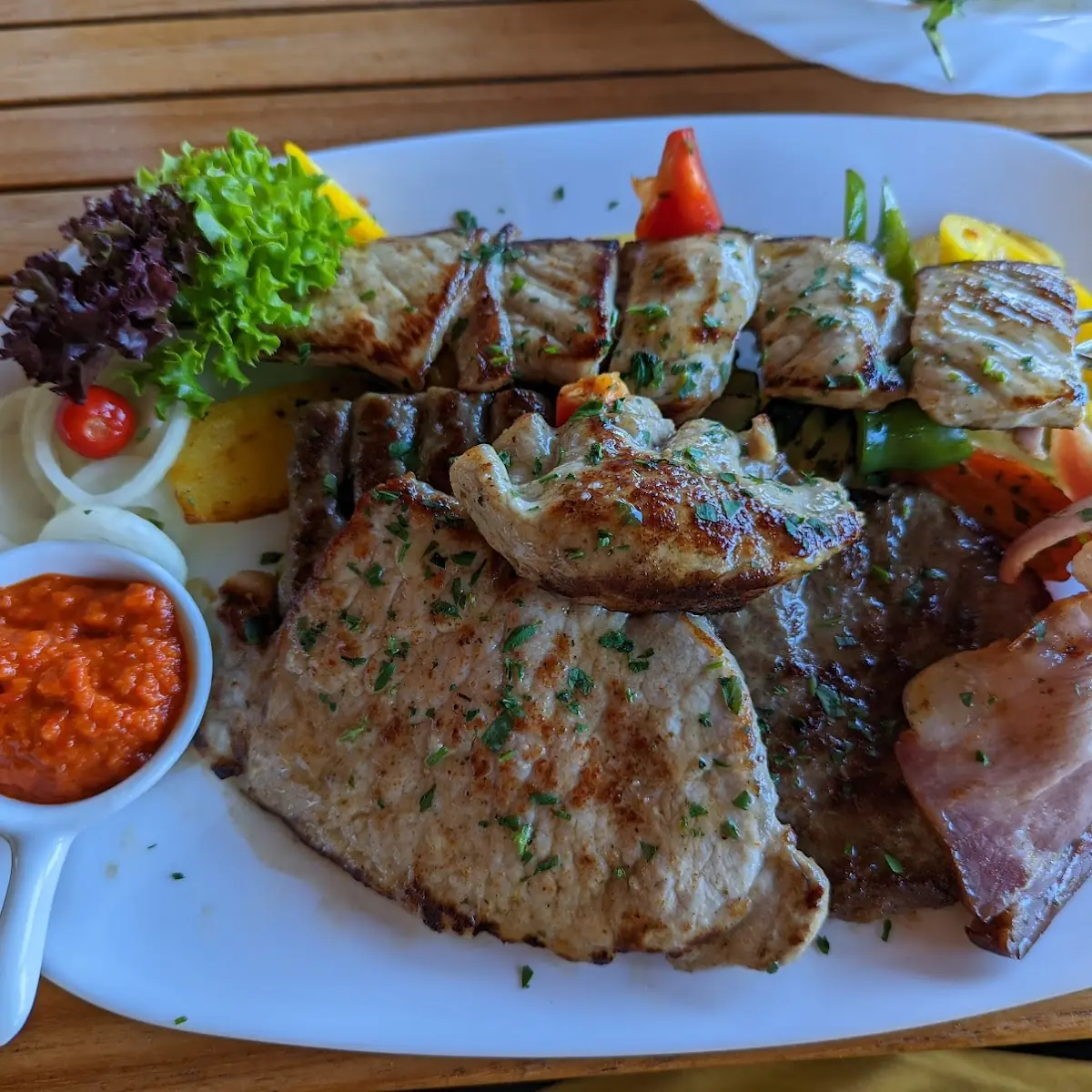 Grillteller Mit Gemüse Und Kartoffeln