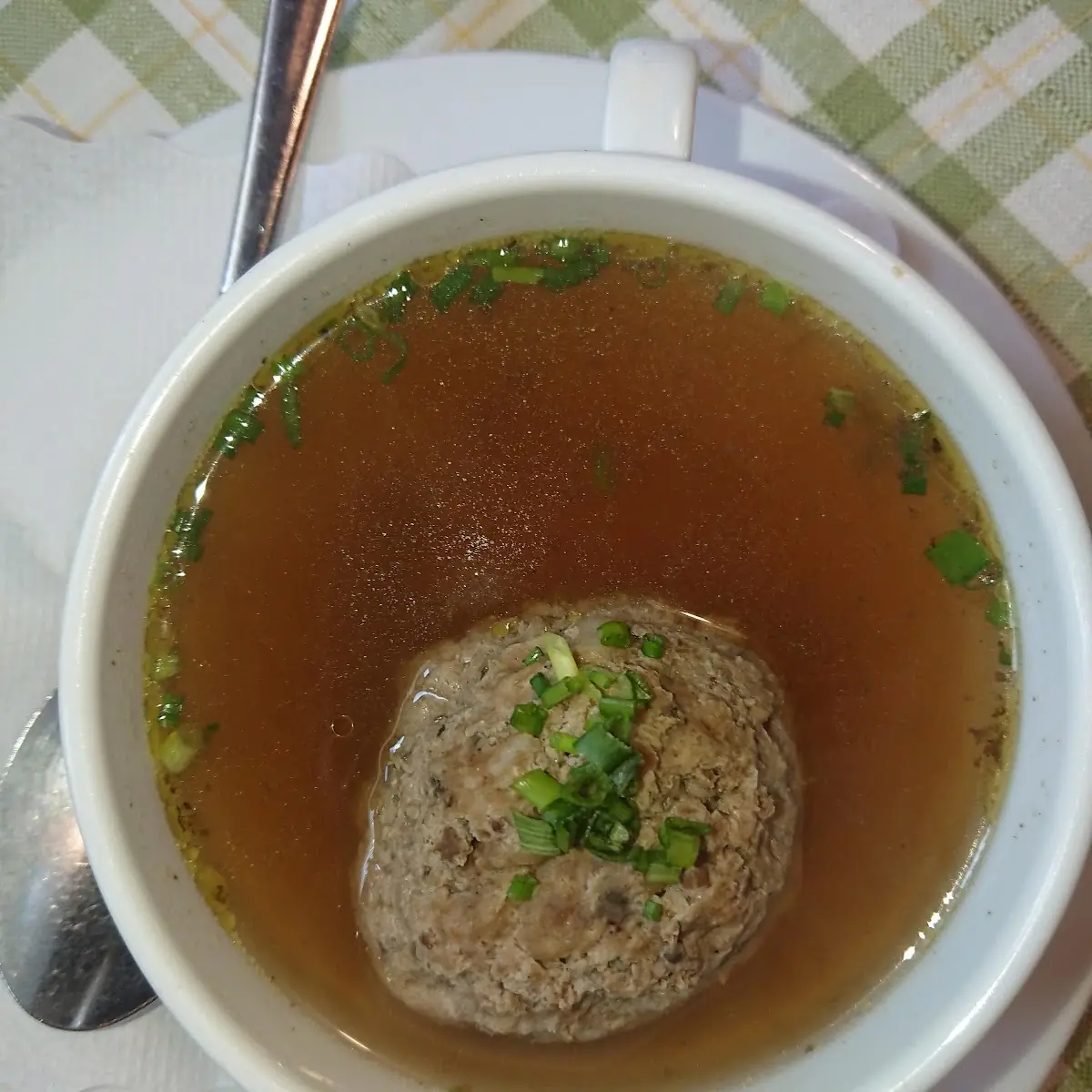Leberknödelsuppe