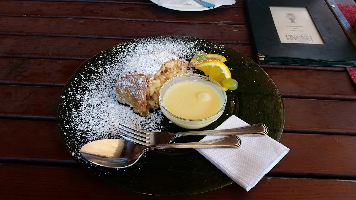 Apfelstrudel Mit Vanillasauce