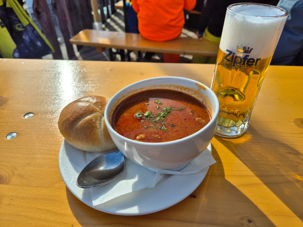 Gulasch Suppe